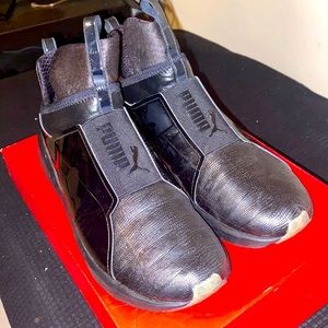 Women’s Puma sneakers